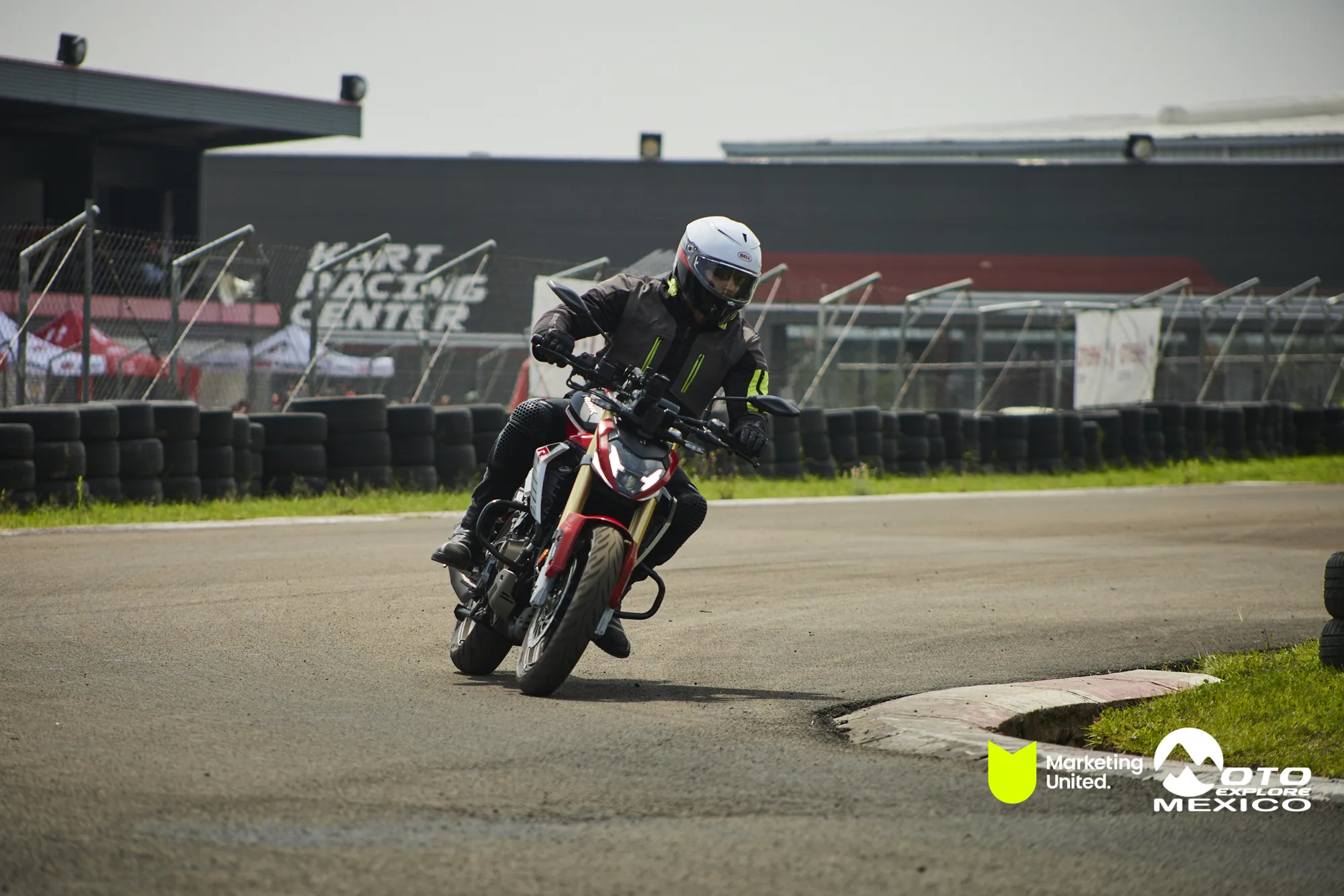 HUNK TRACKDAY 85